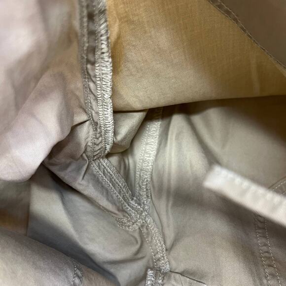 The North Face Women's Khaki Pants Size 10 Adventure Light Weight - Picture 12 of 13